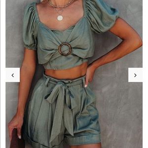 VICI Lizzie Crop Top